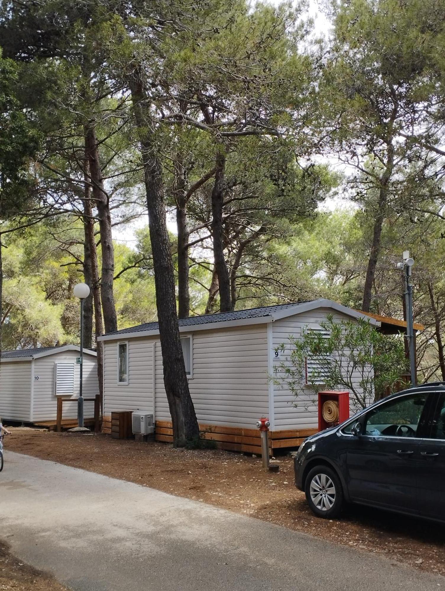 Mobile Homes Pine Sea Баньоле Екстер'єр фото